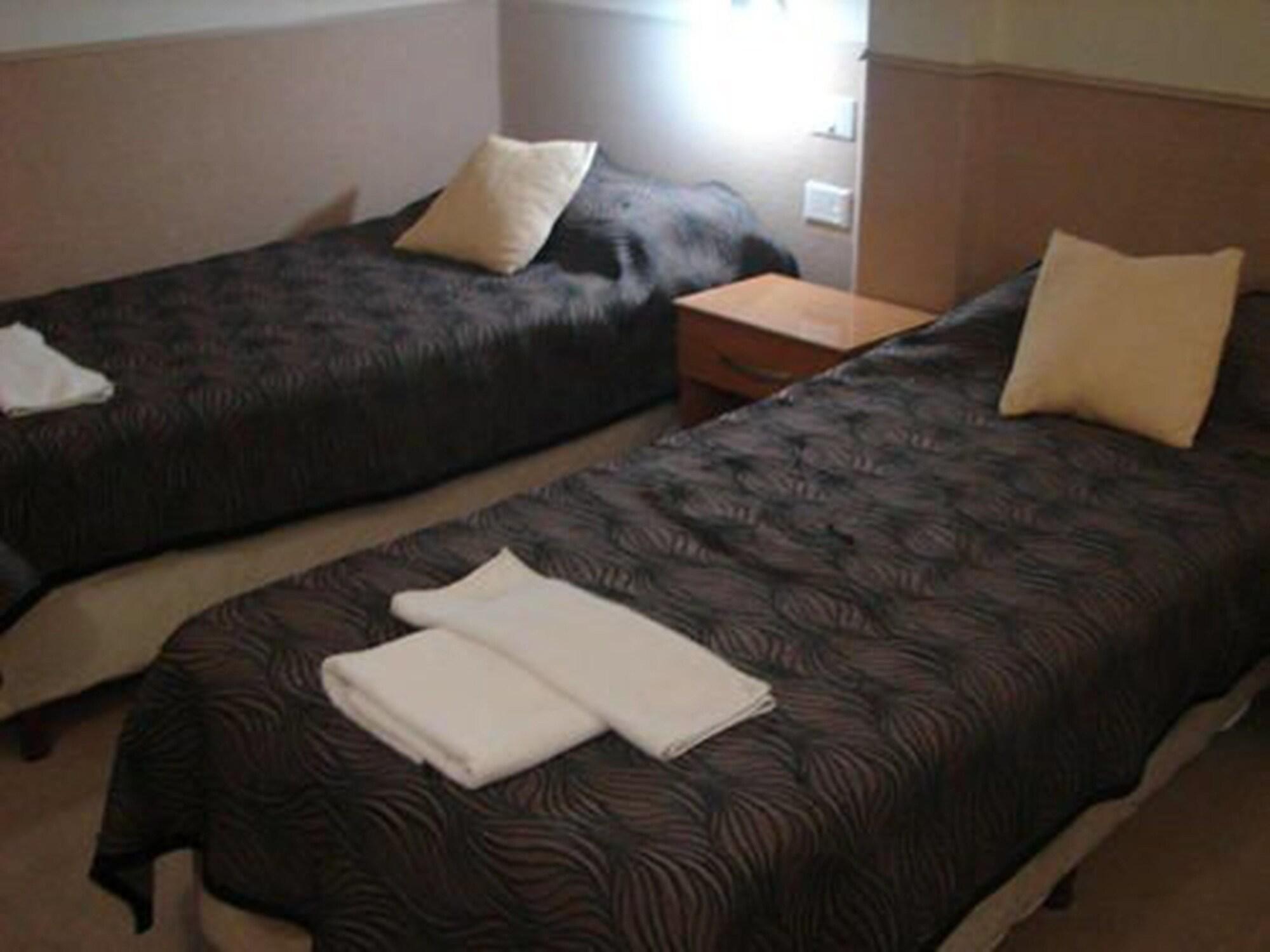 Cheltum Hotel Trelew Exteriör bild