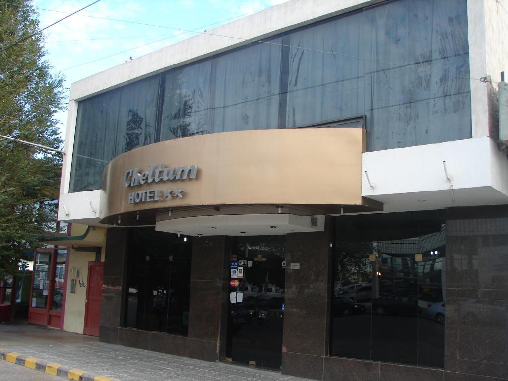 Cheltum Hotel Trelew Exteriör bild