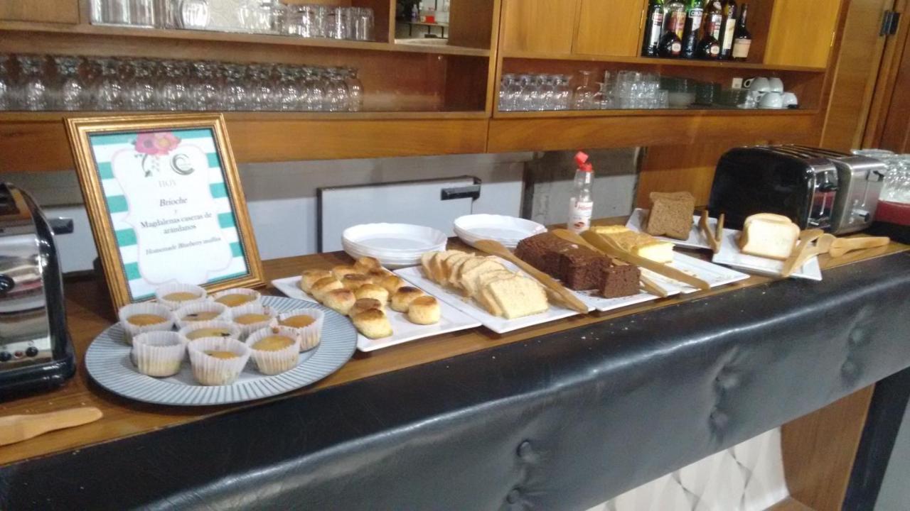 Cheltum Hotel Trelew Exteriör bild